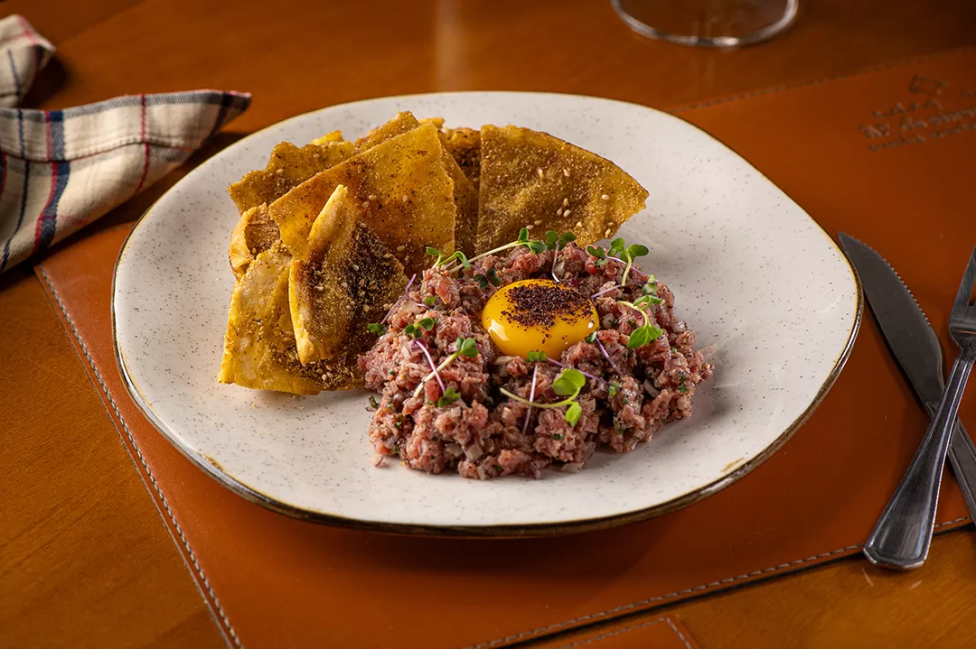 Steak tartare com especiarias
